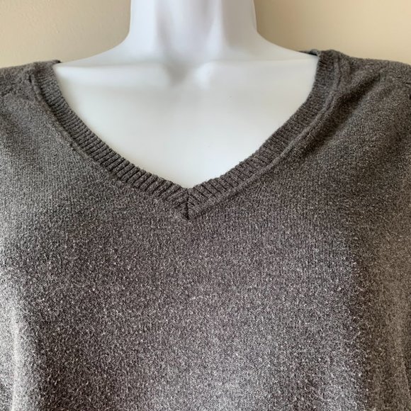 GAP grey cotton V-neck size M - Picture 11 of 13